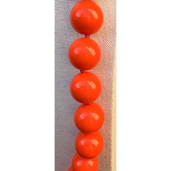 Vintage Joan Rivers Acrylic Lucite Knotted Necklace Orange Gold Tone Chunky 24" - Picture 4 of 7
